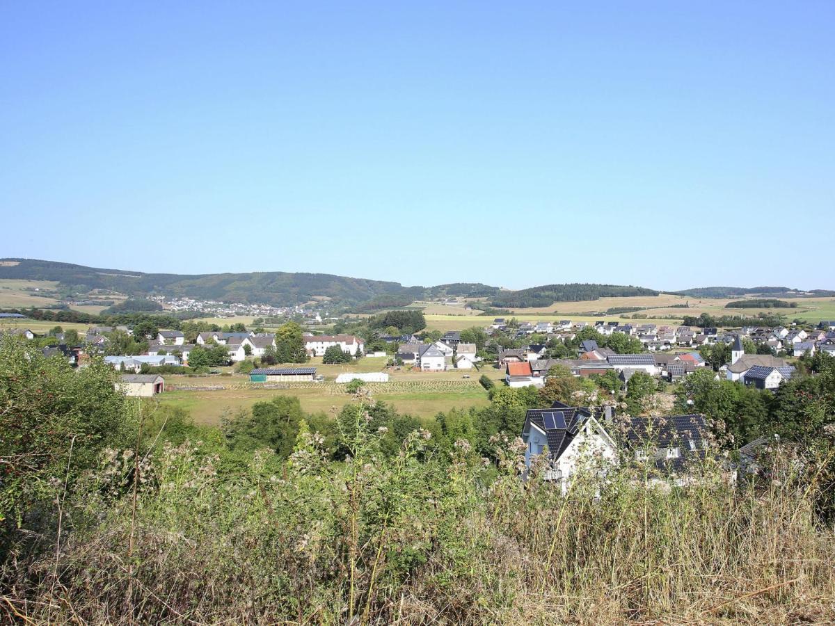 Secluded Apartment In Medebach With Terrace 객실 사진